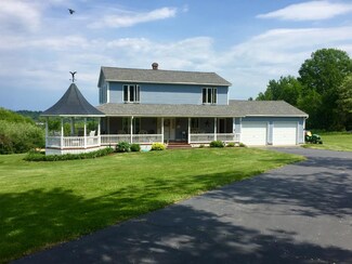 175 Plank Rd, Vergennes, VT 05491