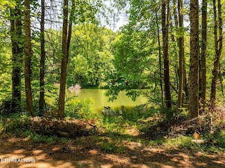 3646 Woodcove Cir, Maryville, TN 37801