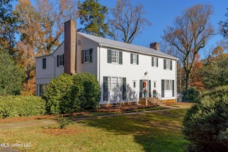 1308 Homewood Dr, Laurel, MS 39440