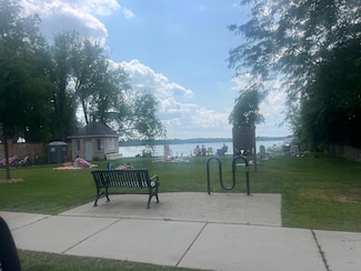 W379N5686 N Lake Rd, Oconomowoc, WI 53066