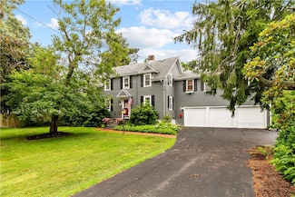 303 Washington Rd, Barrington, RI 02806