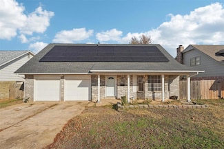 317 Wewoka Dr, Norman, OK 73071