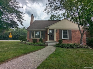 4418 S Verona Cir, Royal Oak, MI 48073