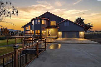 3107 Mt Adams View Dr, West Richland, WA 99353