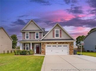 4426 Low Oak Ct, Parkton, NC 28371