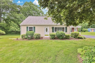 40 Oak Knoll Dr, Hampden, MA 01036