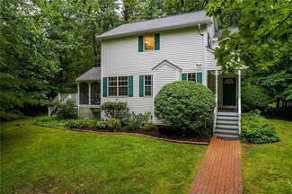 2 Maple, Ogunquit, ME 03907