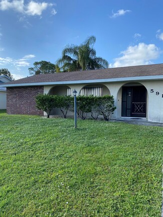 591 SE Ocean Spray Terrace, Port St. Lucie, FL 34983