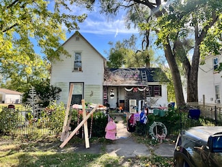 843 E Seminary Ave, Hoopeston, IL 60942