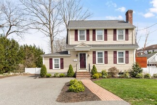79 Albemarle Rd, Waltham, MA 02452