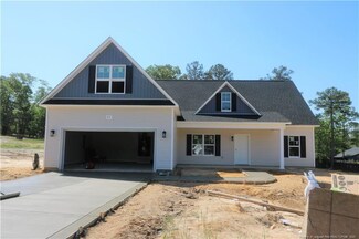47 Basswood Ct, Spring Lake, NC 28390
