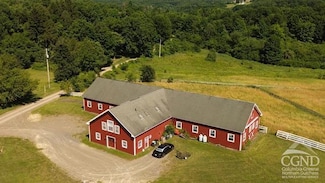 10 Thomas Rd, Valatie, NY 12184