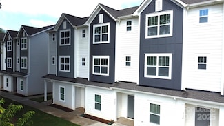 4122 Salient St, Charlotte, NC 28205