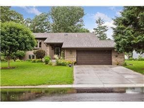 796 Sunset Dr, Saint Paul, MN 55123
