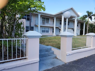 4521 NE 21st Ave Unit 2, Fort Lauderdale, FL 33308