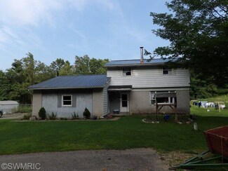 9601 S Banfield Rd, Dowling, MI 49050