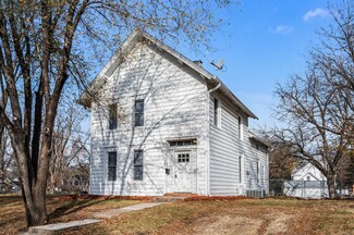 220 9th St W, Hastings, MN 55033