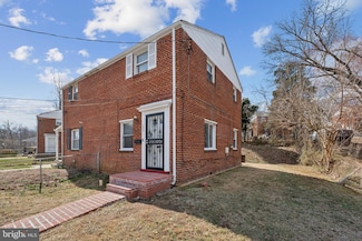 608 Cabin Branch Dr, Capitol Heights, MD 20743