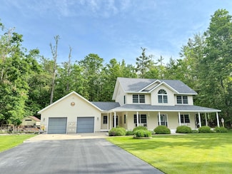 2176 Deepwoods Dr, Gaylord, MI 49735