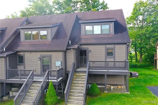 81 Woods Rd, Ellicottville, NY 14731