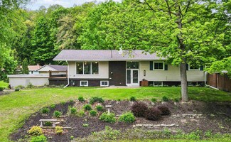 338 Swiss Hill Dr, Green Bay, WI 54302