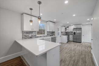 678 N Cary St, Brockton, MA 02302