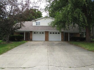 11A Stevenson Dr, Jacksonville, IL 62650