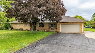 6980 S 51st St, Franklin, WI 53132