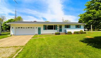 530 N Chamberlain St, Gilman, IL 60938