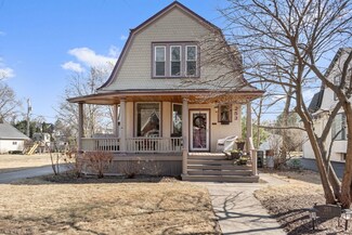 253 Olmsted Rd, Riverside, IL 60546