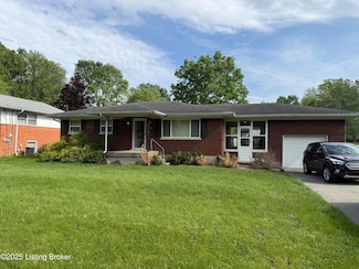 1862 Lynn Lea Rd, Louisville, KY 40216