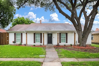 3202 Lindbergh Dr, Dallas, TX 75228