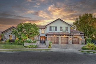 2283 E Sarazen Ave, Fresno, CA 93730