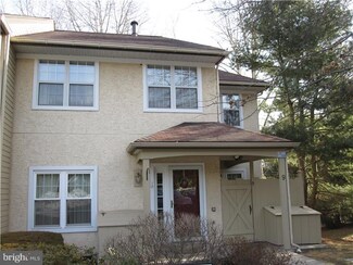 10 Tanglewood Dr, Reading, PA 19607