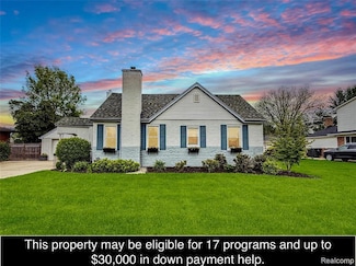 22019 Violet St, Saint Clair Shores, MI 48082