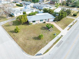 1004 Orlando Ave, Bradenton, FL 34207