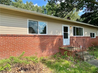 328 Barcelona Ln, Virginia Beach, VA 23452