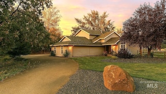 2700 N Showcase Place, Eagle, ID 83616
