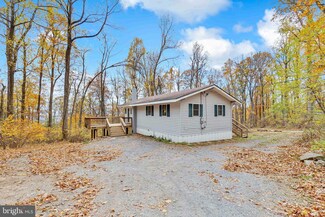 61 Red Robin Ln, Linden, VA 22642
