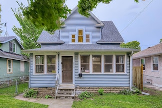 2939 Russell Ave N, Minneapolis, MN 55411