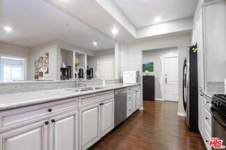 1155 S Westmoreland Ave Unit 201, Los Angeles, CA 90006