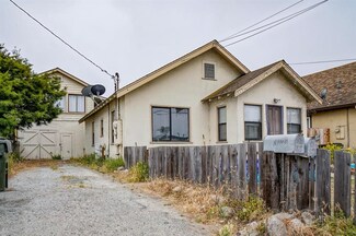1048 Clementina Ave, Seaside, CA 93955