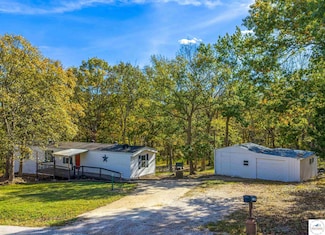 24522 Docs Retreat Rd, Warsaw, MO 65355