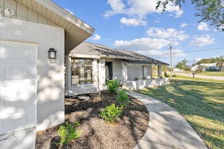 7359 van Lake Dr, Englewood, FL 34224