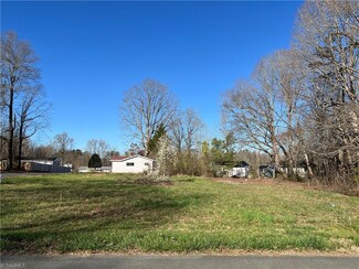 210 S Carter St, Liberty, NC 27298