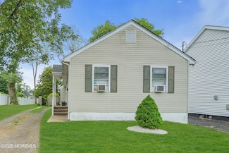 28 Lockwood Ave, Freehold, NJ 07728