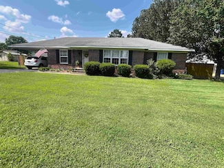 29 Vine St, Savannah, TN 38372