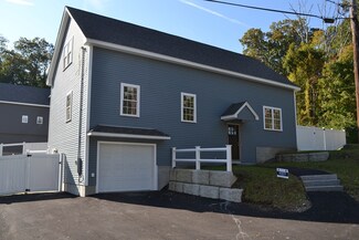 21 Carleton St, Worcester, MA 01603