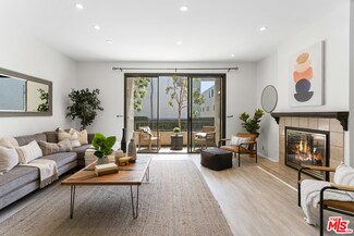 8128 Manitoba St Unit 105, Playa Del Rey, CA 90293