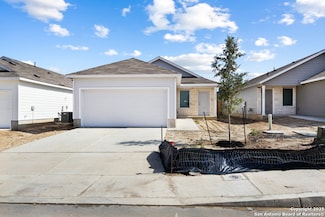 1355 Neria Loop, San Antonio, TX 78224